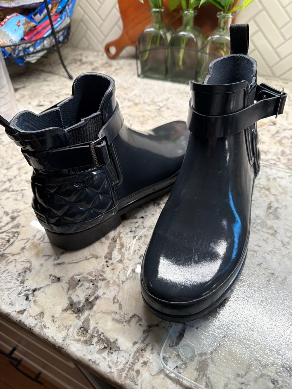 Women's Hunter Quilted Gloss Refined Slim Fit Chelsea Boots